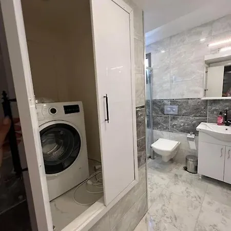 Oezel Havuzlu Ruezgar Vila Kusadası