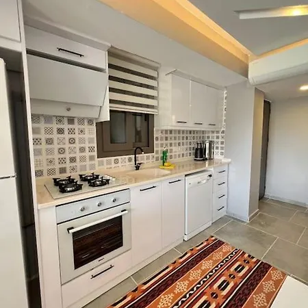 Vilă Oezel Havuzlu Ruezgar Kusadası